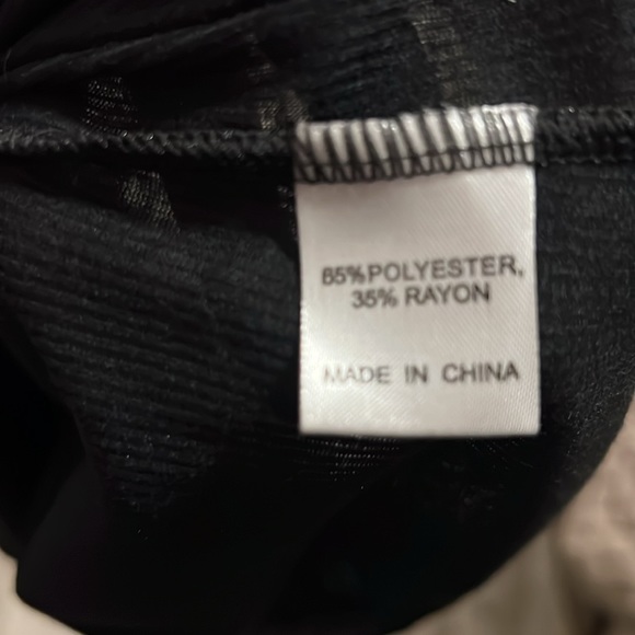 ZOA of New York Matalic Tank Top - Picture 7 of 7